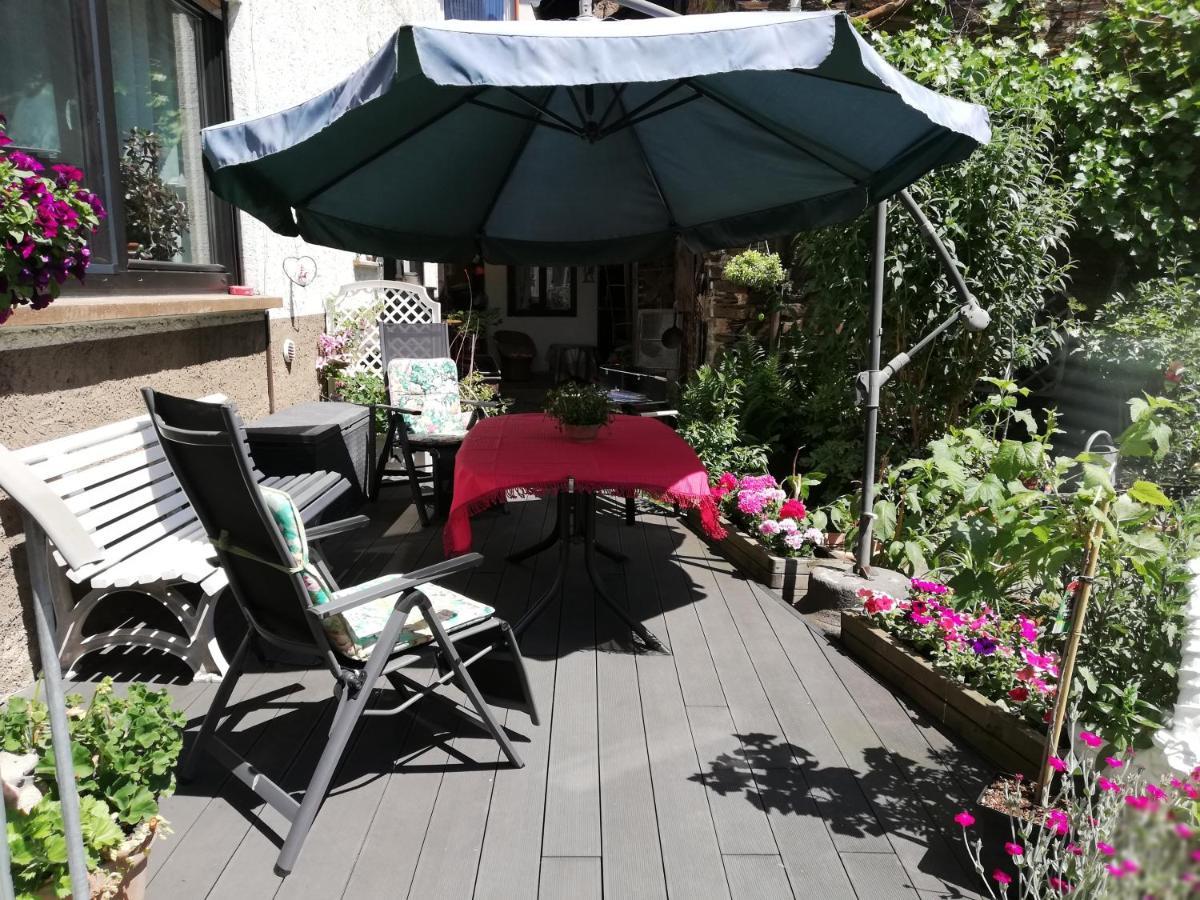 Haus Zur Traube Apartment Klotten Exterior photo